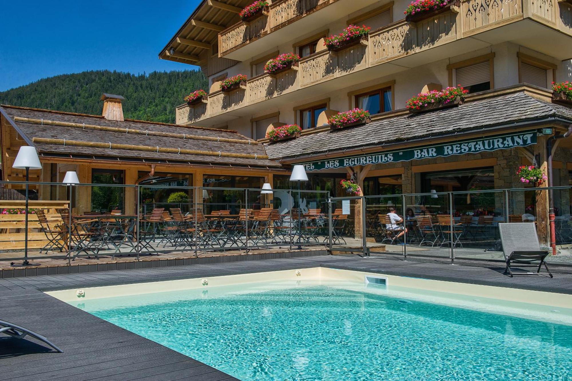 Hotel-Chalet Les Ecureuils Restaurant, Piscine, Garage Le Grand-Bornand Exteriér fotografie